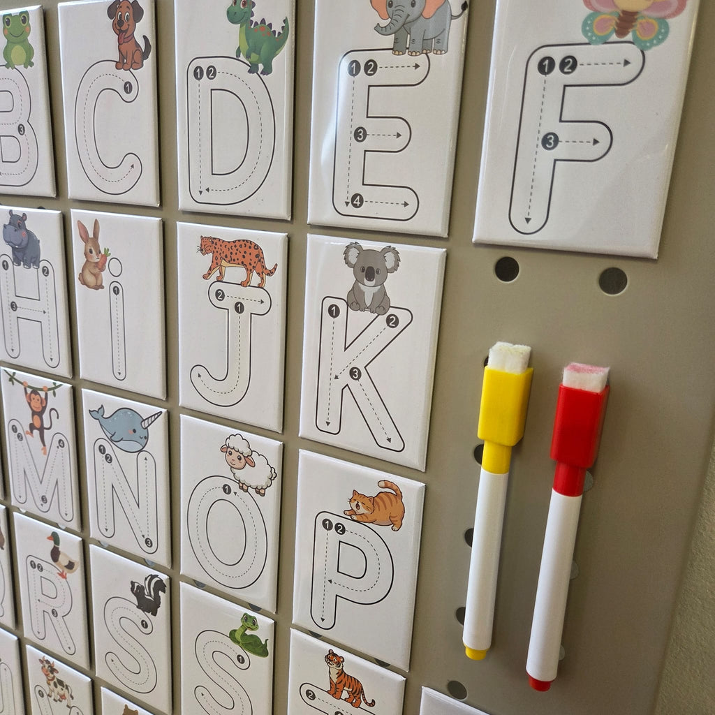 Set 31 magneti educativi alfabetul limbii romane majuscule – Scrie si Sterge + 2 markere cadou