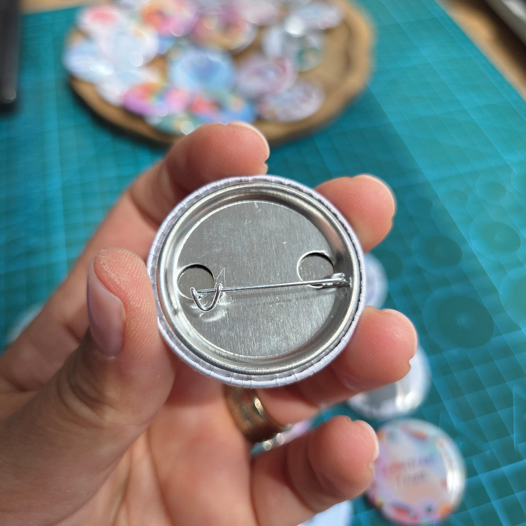 Insigna 38 mm – Colectia speciala de 1 Iunie, Ziua Copilului (12 modele)